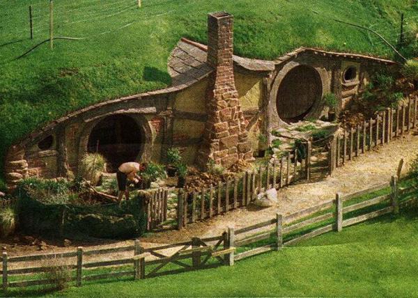 Hobbit zöld természet ház